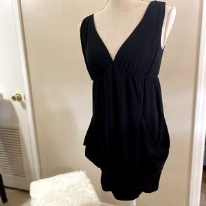Black pocket dress